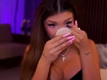 cassyelips from Chaturbate