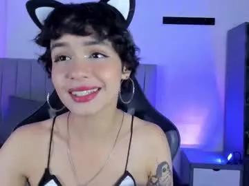 Explore our live girls sluts from our Custom and Multi clubs and checkout exclusive access to highly interactive content, such as shape, hair, titties, pussy type and many more.