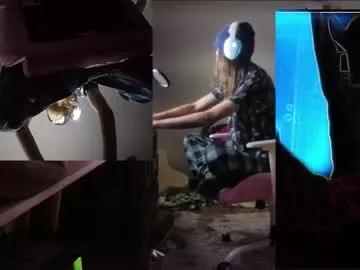 cattywompiscreations from Chaturbate