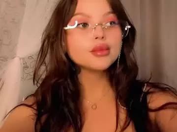 Charming_strawberry webcams show profile image 