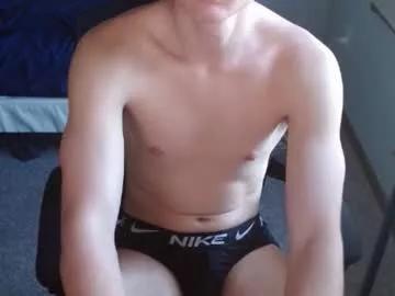 chill_fit_guy from Chaturbate is Freechat