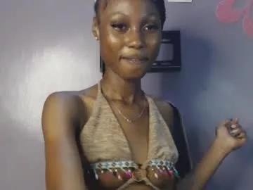 choco_petitqueen from Chaturbate