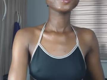 choco_petitqueen from Chaturbate