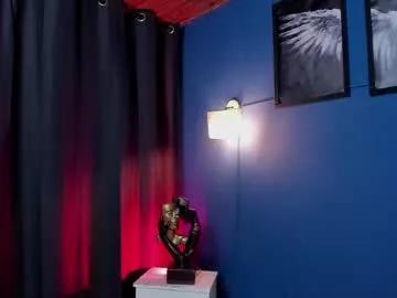 Chrristopher77 webcams show profile image 