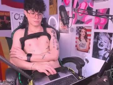 cinnamon_boyxxx from Chaturbate