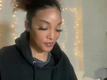 cinnamondeity88 from Chaturbate