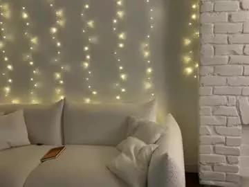 cinnamondeity88 from Chaturbate