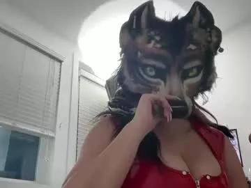 cinnanicos model from Chaturbate