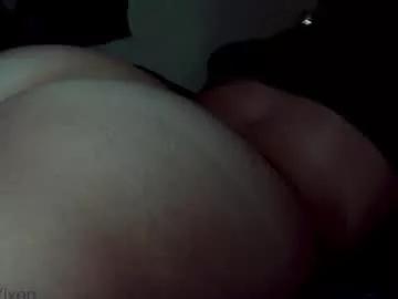 collegecutie369 from Chaturbate