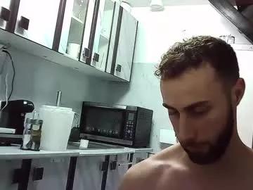 collegegymbro from Chaturbate