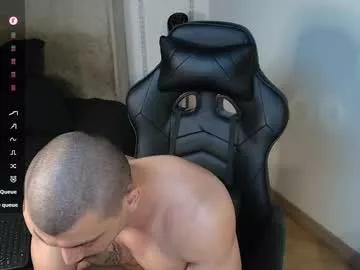 colombianmuscle8 from Chaturbate