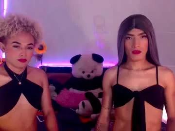 Explore our live girls sluts from our Custom and Multi clubs and checkout exclusive access to highly interactive content, such as shape, hair, titties, pussy type and many more.
