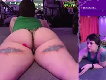 Explore our live girls sluts from our Custom and Multi clubs and checkout exclusive access to highly interactive content, such as shape, hair, titties, pussy type and many more.