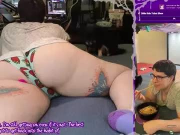 creepycrawlyqueen from Chaturbate