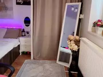 cupcake_comet from Chaturbate