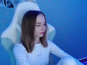 cutti_crystal from Chaturbate