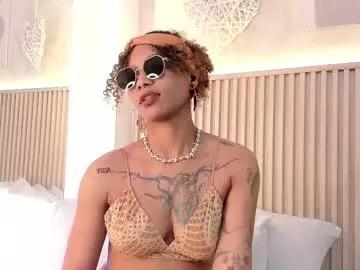 daiana_curly from Chaturbate