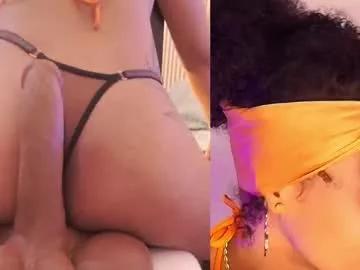 daiana_curly from Chaturbate
