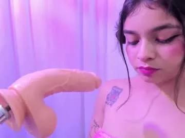 Explore our live girls sluts from our Custom and Multi clubs and checkout exclusive access to highly interactive content, such as shape, hair, titties, pussy type and many more.
