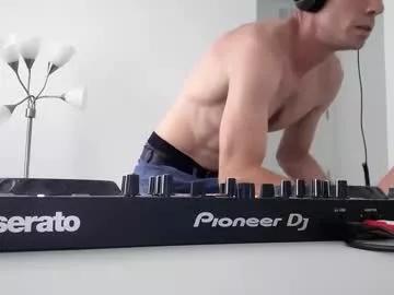 deezzee_5280 from Chaturbate