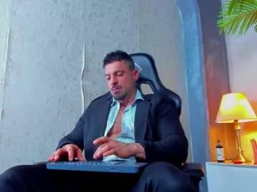 dennis_cox_ from Chaturbate