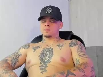 dennis_munera from Chaturbate