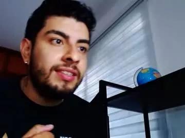 dereck_fiore from Chaturbate