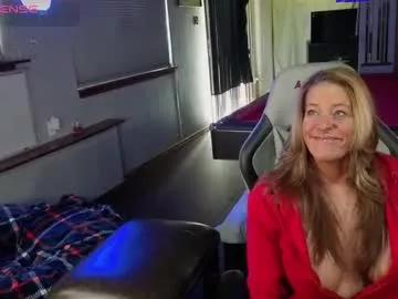 derrick_and_brittany from Chaturbate