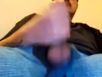deserstgigalolatino from Chaturbate