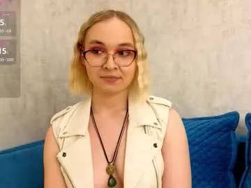 Devonatrue webcams show profile image 