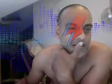diddlysquatter from Chaturbate