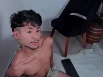 dimitri_targaryen from Chaturbate