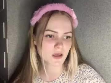 divine_hannah from Chaturbate