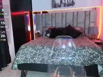 Explore our live girls sluts from our Custom and Multi clubs and checkout exclusive access to highly interactive content, such as shape, hair, titties, pussy type and many more.