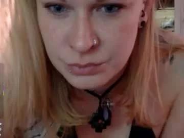 dixie_comanche from Chaturbate