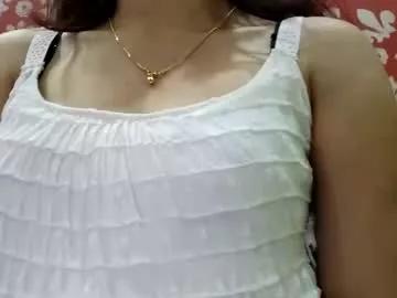 dollmeenu from Chaturbate