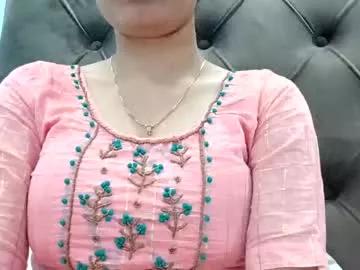 dollmeenu from Chaturbate