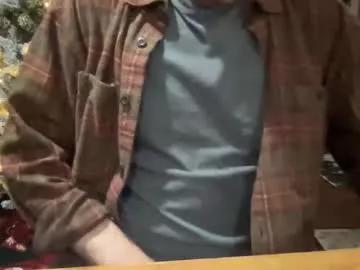 dudeinnh from Chaturbate