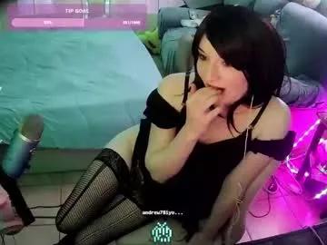 dvadaisy from Chaturbate