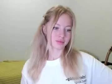 e__lisa from Chaturbate