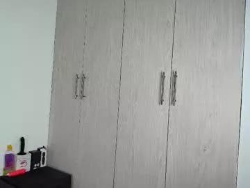Explore our live girls sluts from our Custom and Multi clubs and checkout exclusive access to highly interactive content, such as shape, hair, titties, pussy type and many more.