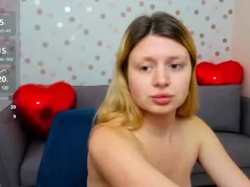 Explore our live girls sluts from our Custom and Multi clubs and checkout exclusive access to highly interactive content, such as shape, hair, titties, pussy type and many more.