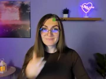 Elara_oscura webcams show profile image 