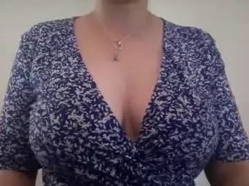 electrocute_me from Chaturbate
