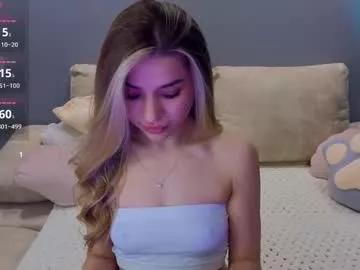 Explore our live girls sluts from our Custom and Multi clubs and checkout exclusive access to highly interactive content, such as shape, hair, titties, pussy type and many more.
