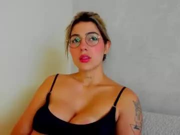 Explore our live girls sluts from our Custom and Multi clubs and checkout exclusive access to highly interactive content, such as shape, hair, titties, pussy type and many more.