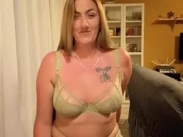 ella_max_live from Chaturbate