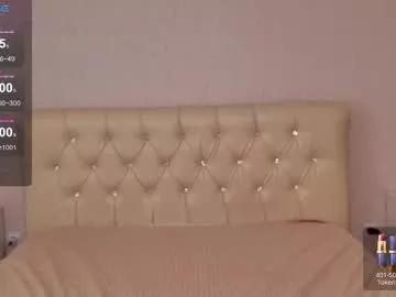 ellacanny from Chaturbate