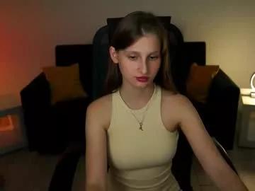 ellahorton from Chaturbate