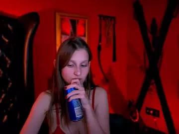 ellahorton from Chaturbate